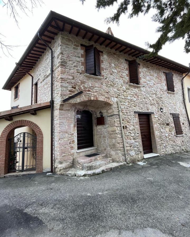 Casa Vacanze Vecchio Frantoio Residenza Moraiolo Spoleto Exterior photo